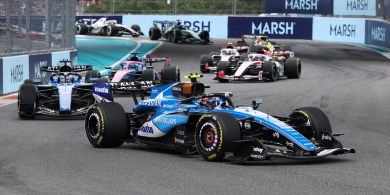 Sainz otevřeně zkritizoval Verstappena: Dělá si, co chce