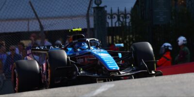 Carlos Sainz se stal obětí hloupého pokusu o předjetí