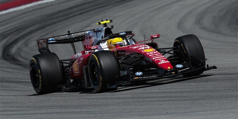 Hamilton po Barceloně: Máme před sebou ještě hodně práce