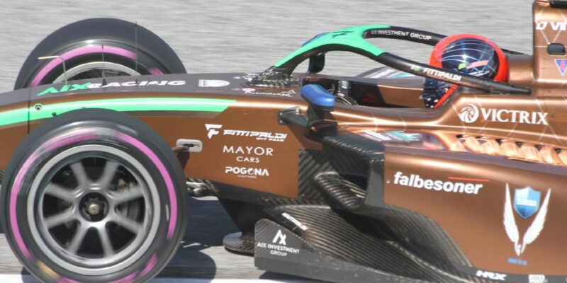 Rozhovor s manažerem týmu AIX-F2 Bobem Vavříkem: Emmo Fittipaldi je nejpodceňovanějším jezdcem F2