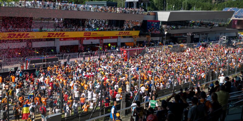 Vedra sužují Evropu: FIA vyhlásila neděli za teplotně rizikovou