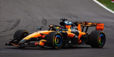 V McLarenu by měli přijmout rozhodnutí a obětovat aktuální sezonu