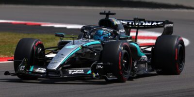Mělo to být přesně naopak: Russell nechápe tempo Ferrari