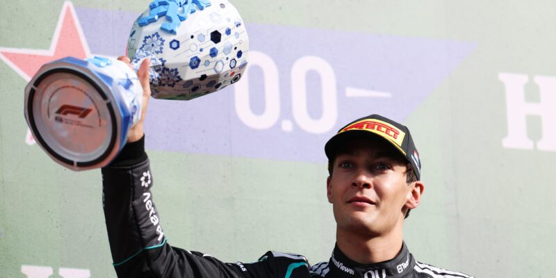 Nový Bottas v Mercedesu? Steiner ukázal na Russella