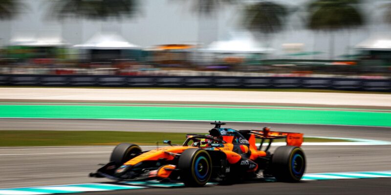 Výsledky FP1 VC Bahrajnu: Verstappen ovládl Sepang