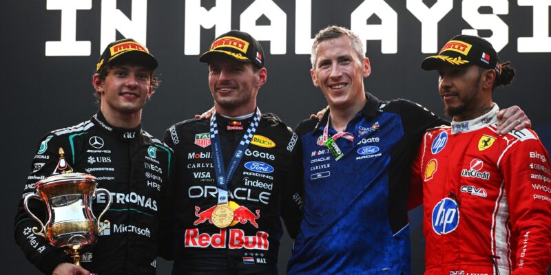 Verstappen, Antonelli a Hamilton o chaotické VC Bahrajnu v Malajsii