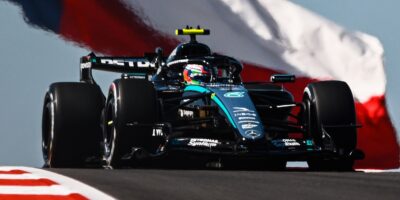 Mercedes by oslavy odložil: Když vyhraje, víkend se nám nepovedl