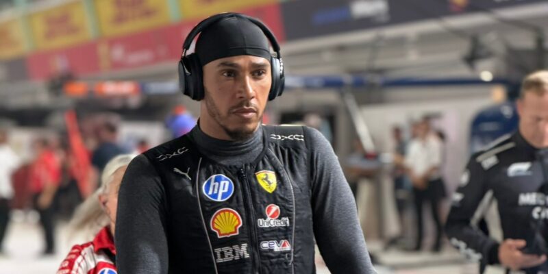 Hamilton dostal výjimku od FIA: Po závodě navštívil lékaře