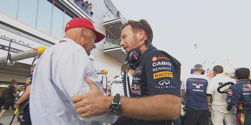 K odlišné historii chybělo málo: Lauda o Vánocích lákal Hornera