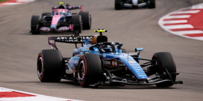 Sainz zpochybňuje verdikt komisařů: Mně by to neprošlo